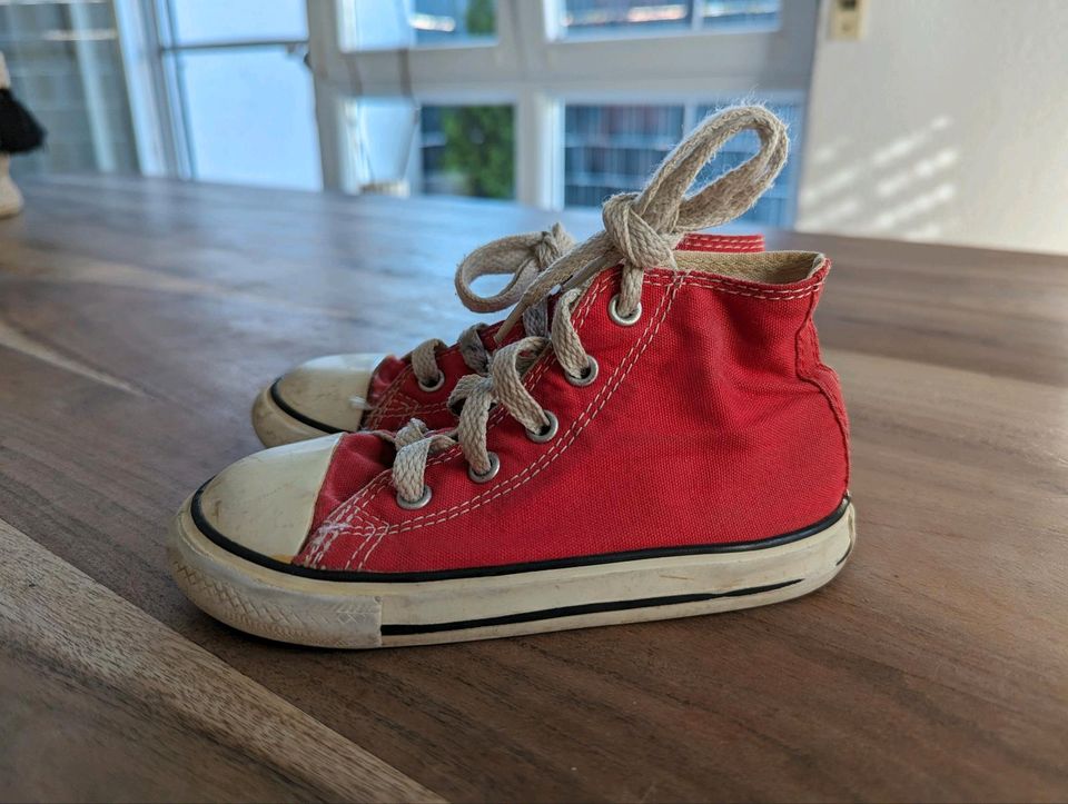 Chucks Converse Allstar rot 25 Kinder Schuhe in Hockenheim