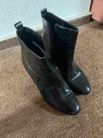 Stiefeletten schwarz Schlangenmuster Bayern - Bad Kissingen Vorschau