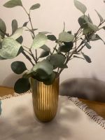 H&M Vase Gold mit Eukalyptus künstliche Pflanze Nordrhein-Westfalen - Bottrop Vorschau