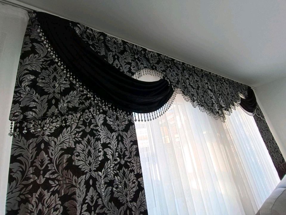 Eleganter Gardinen Vorhang mit Damast Muster in Ingolstadt