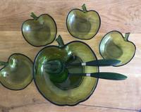Glasschale Salatschüssel  Apfel , 1 große, 4 kleine, Salatbesteck Niedersachsen - Rhauderfehn Vorschau