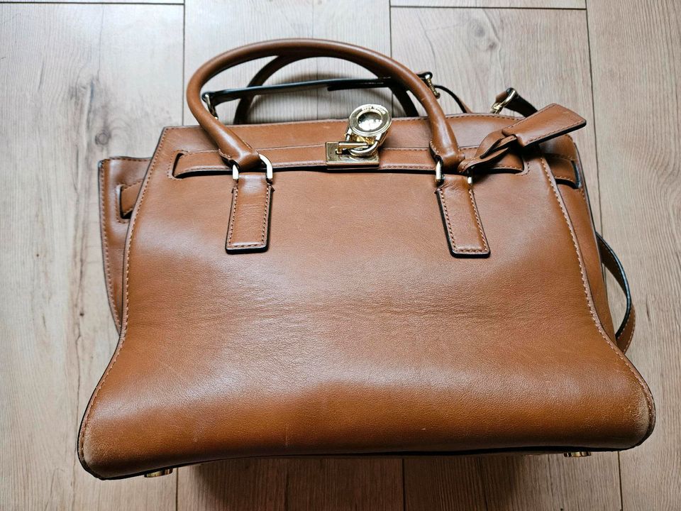 Michael Kors Tasche Birkin braun in Hösbach