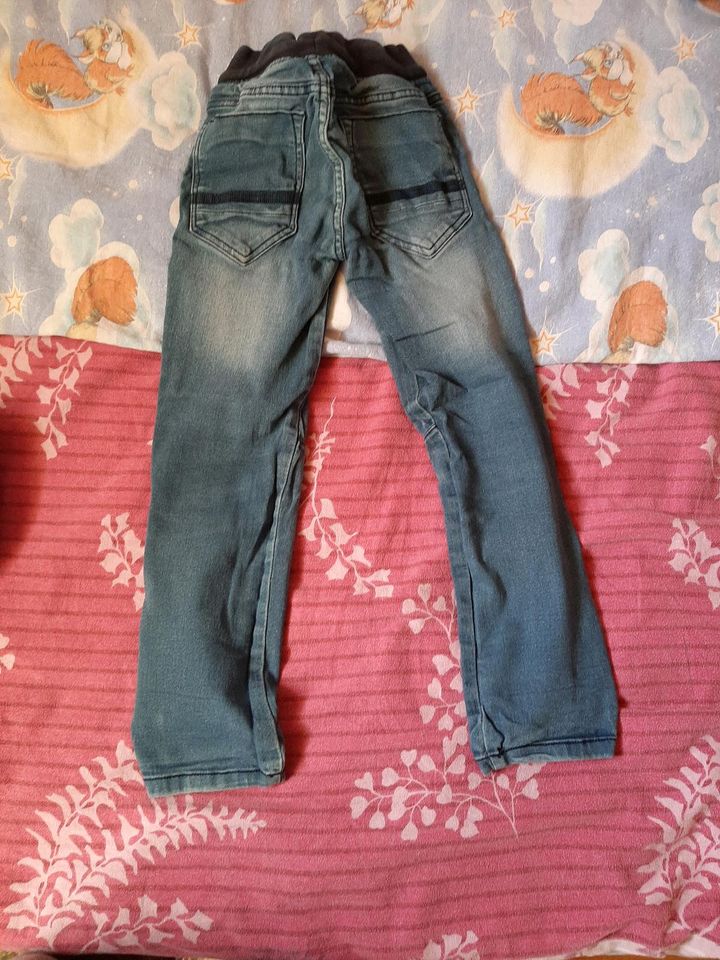 Jungs Hosen gr.134 - 140 je 2,50 Euro in Dingolfing