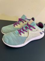 Adidas Durama 2K Damen Sport Turnschuhe Größe 37 Hessen - Linsengericht Vorschau