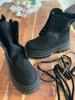 Schwarze Glitzer Boots, 39 aber wie 38! Stiefel, funkeln Sachsen - Coswig Vorschau