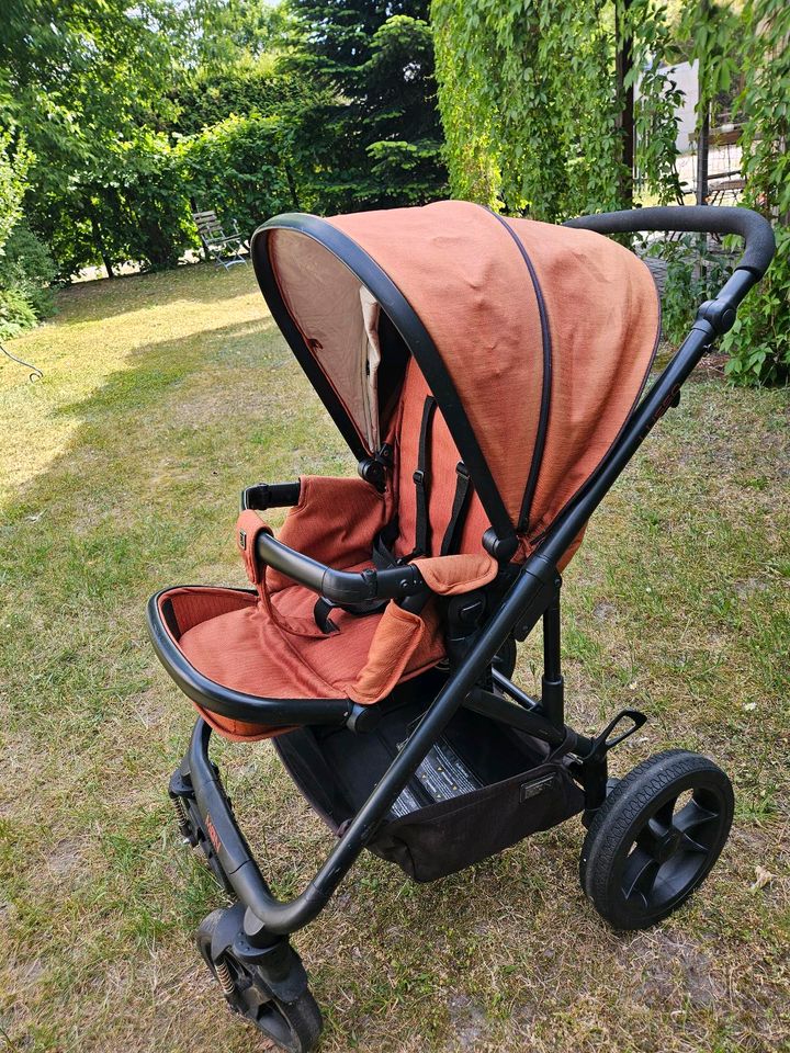 Kinderwagen Moon Lusso rostrot/orange in Dallgow