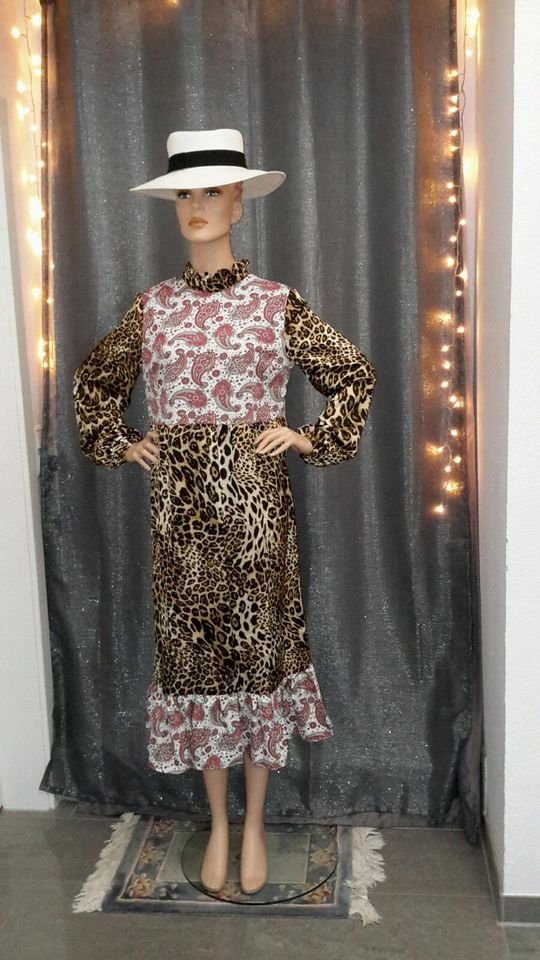 Neu Schönes Satin Maxikleid Langes Kleid mit Leopard Print in Dreieich