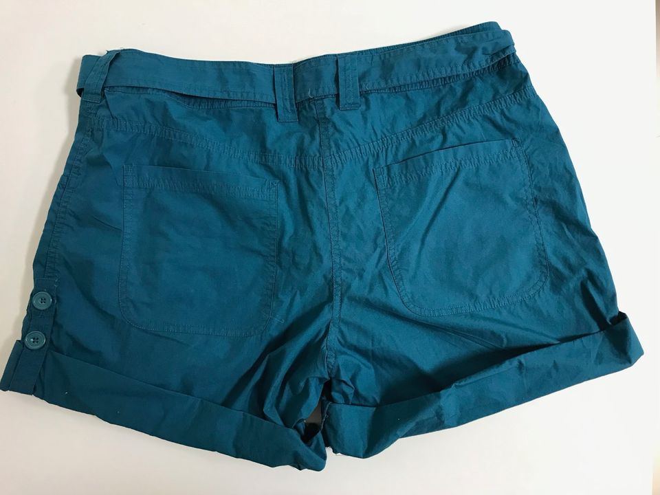 SHORTS kurze Hose, petrol-grün, Gr. 42 in München