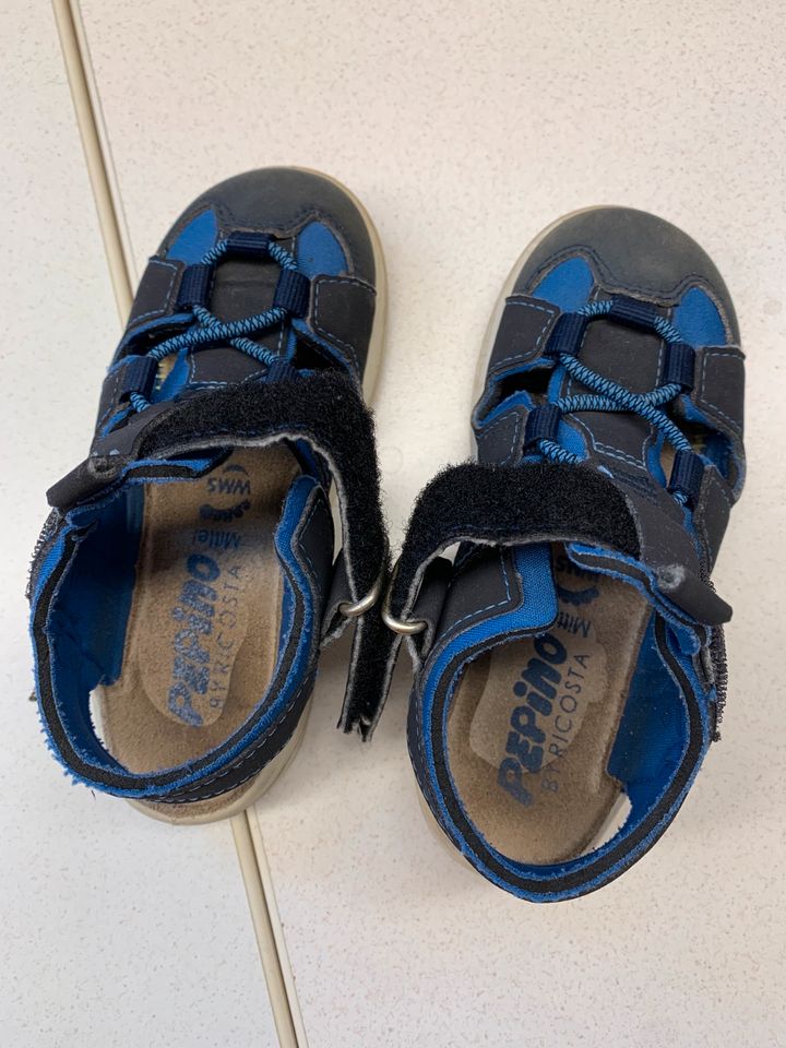 Kinderschuhe,Sandalen in 25 in Schwerte