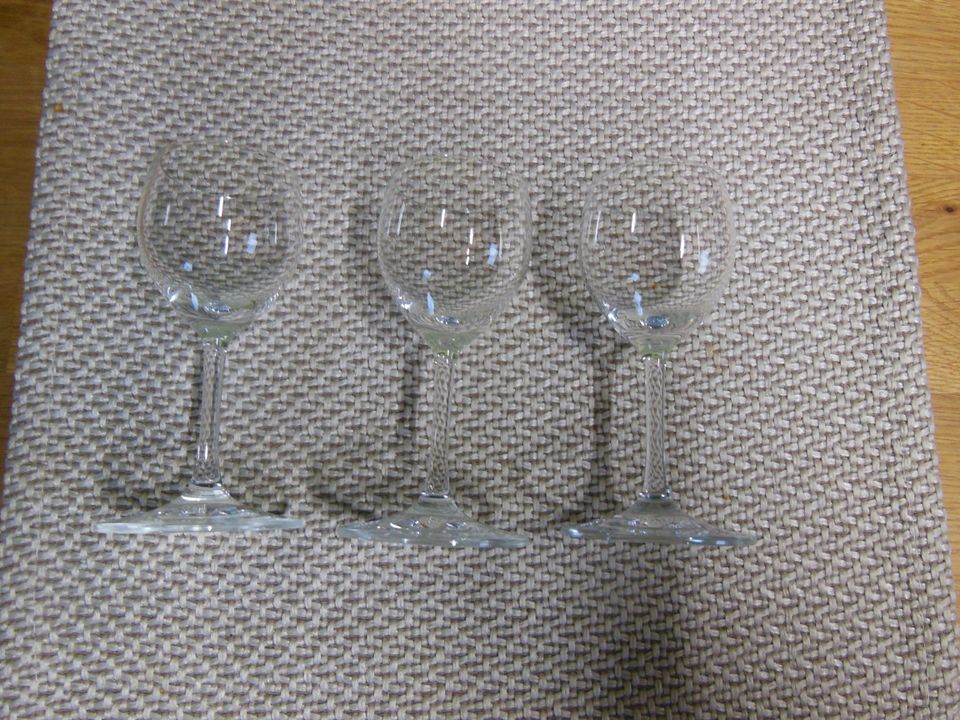 3 Schnapsgläser mit Stil, Schott Zwiesel, 12 cm, 4,5 cm,neuwertig in Neuenbürg