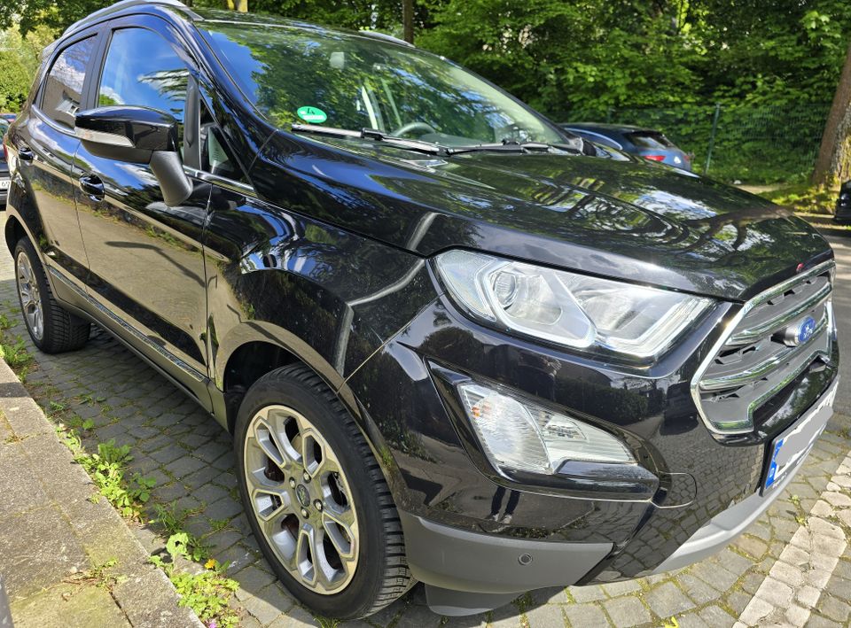 Ford EcoSport Titanium AUTOMATK LED NAVI KAMERA nur 15.500 Km in Essen