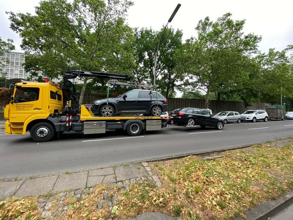 !!! Falschparker Melden !!! Kostenlos u. Sorgenfrei Abschleppen ! in Berlin