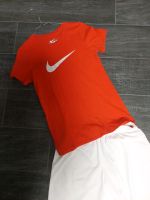 Set 2 teilig  Nike Sport Shirt und Short Gr. S/M Bayern - Augsburg Vorschau