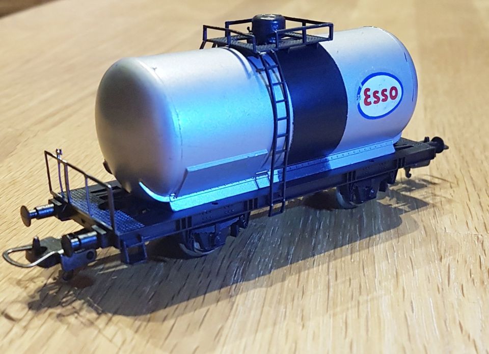 Modelleisenbahn Lima H0 "Kesselwagon Esso" in Cham