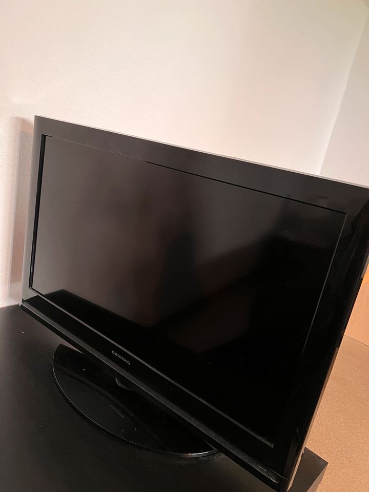 Tv  von Grundig in Niddatal