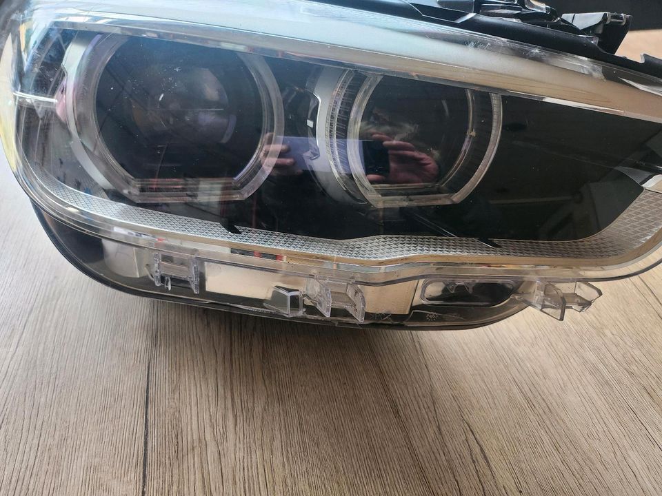 BMW 1er F20 Facelift Original Voll LED Scheinwerfer rechts in Dalum