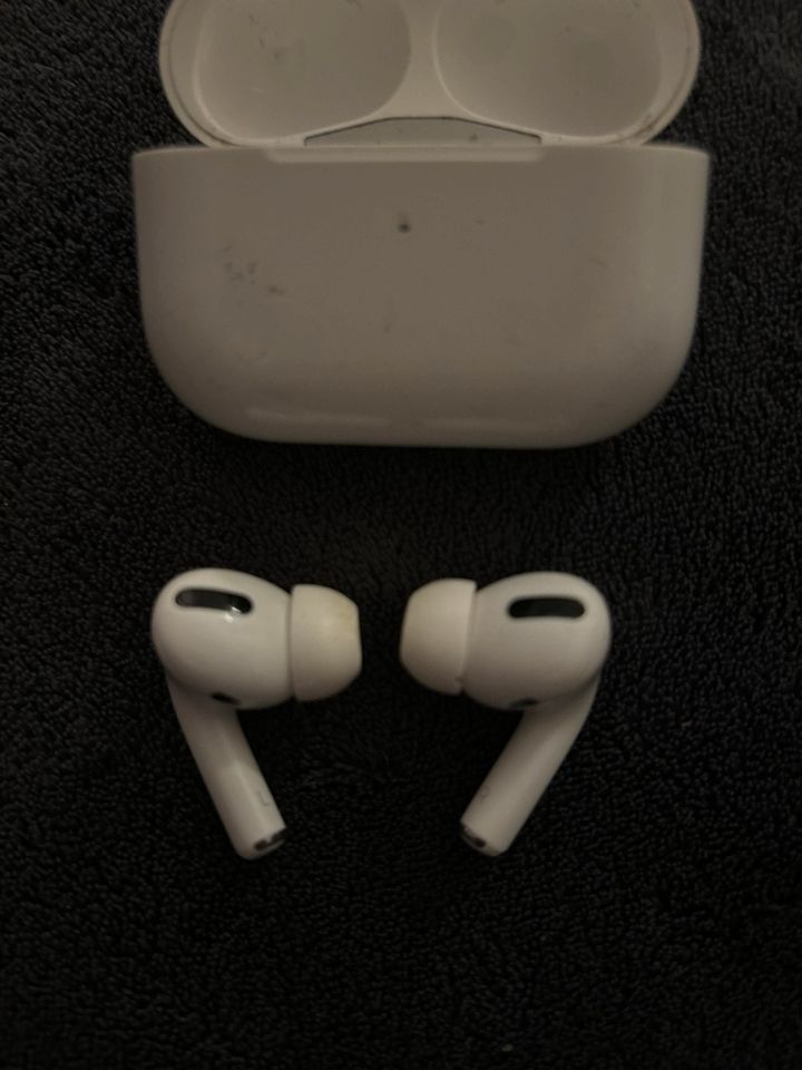 Apple AirPods Pro 1. Generation in Schönau