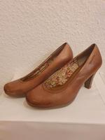 Hellbraune Pumps von Tamaris. Größe 38, ca. 7cm Absatz Neustadt - Alte Neustadt Vorschau