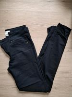 H&M schwarze Jeans Jeanshose 34 XS Hose Niedersachsen - Nordstemmen Vorschau