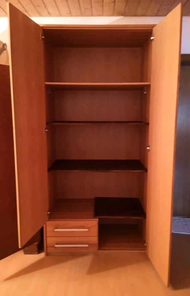 Kleiderschrank 212x104x60 cm in Lobbach