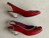 FLY LONDON Pumps Rockabilly 50er retro 41 42 Leder Kirsche Peep T Nordrhein-Westfalen - Holzwickede Vorschau