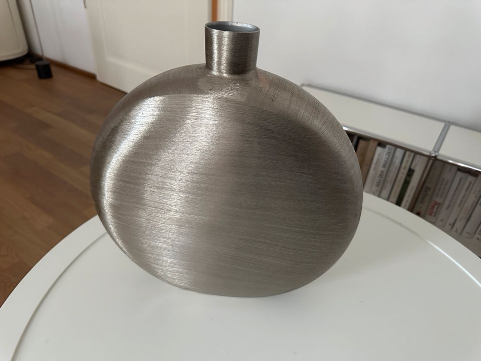 Lambert Vase Dekoobjekt Botero Aluminium Matt (38cm) NP 169€ in München
