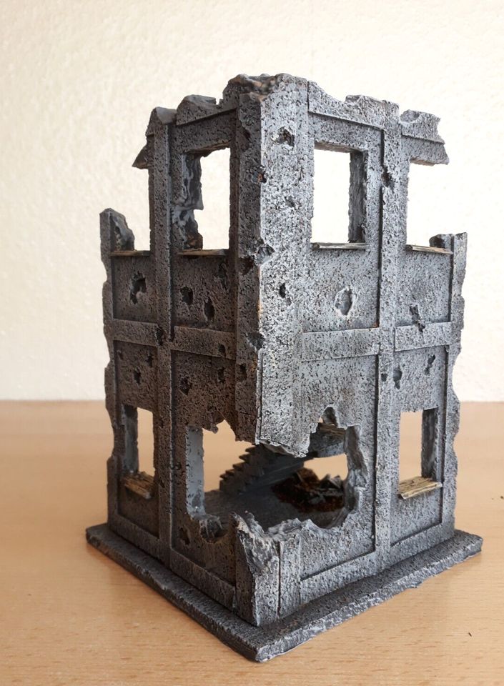 TABLETOP GELÄNDE RUINE in Urmitz