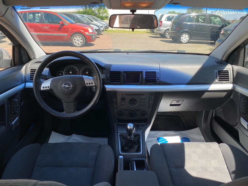 Opel Vectra 1.8 GTS PDC*KLIMA*ALUFELNGEN*TÜV NEU in Stuhr