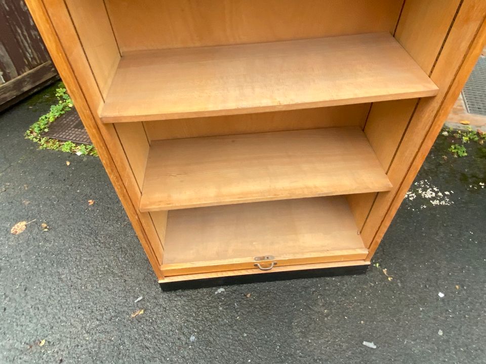 Aktenschrank mit Rolltüren vintage Holz 60er Jahre in Telgte