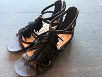 Sandalen Buffalo 38 schwarz *nur wenige Male getragen* Köln - Köln Dellbrück Vorschau