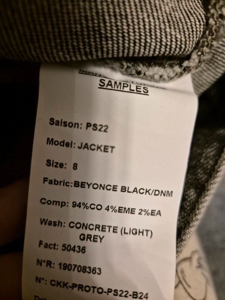 Calvin Klein Jeansjacke Gr.122 in Fürth