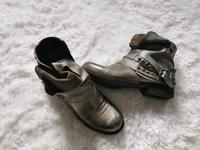 Boots Silber Italy Mode Gr. 41 Hessen - Löhnberg Vorschau