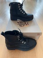 Apple of Eden Stiefeletten Nieten schwarz Gr. 39 Köln - Nippes Vorschau