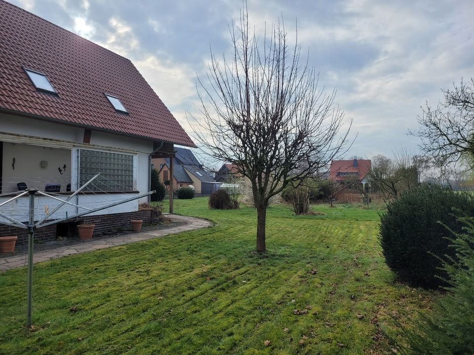 Zweifamilienhaus mit Baugrundstück in Lippstadt