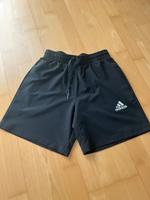 Adidas kurze Hose schwarz Gr. S Bayern - Markt Schwaben Vorschau