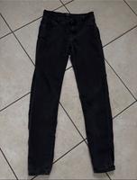 Only Jeans Hose Damen M 38 skinny Röhre Stretch Nordrhein-Westfalen - Dinslaken Vorschau