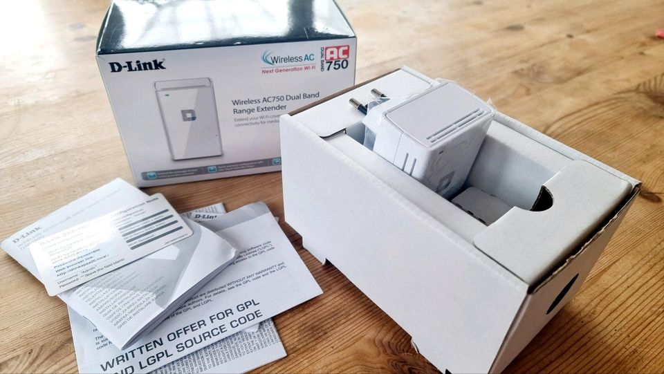 WLAN Funkverstärker D-Link Wireless AC750 Dual Band -NEU in Heimsheim