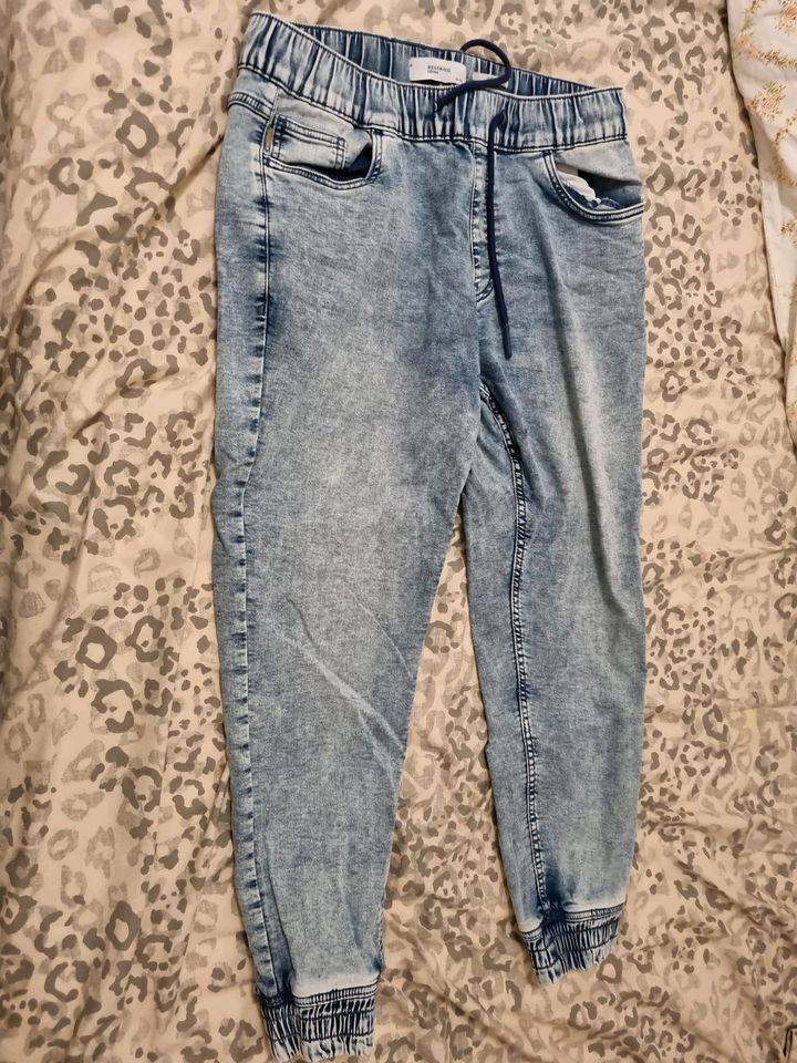 Reserved Jogger Jeans Grösse 32x32 in Leipzig