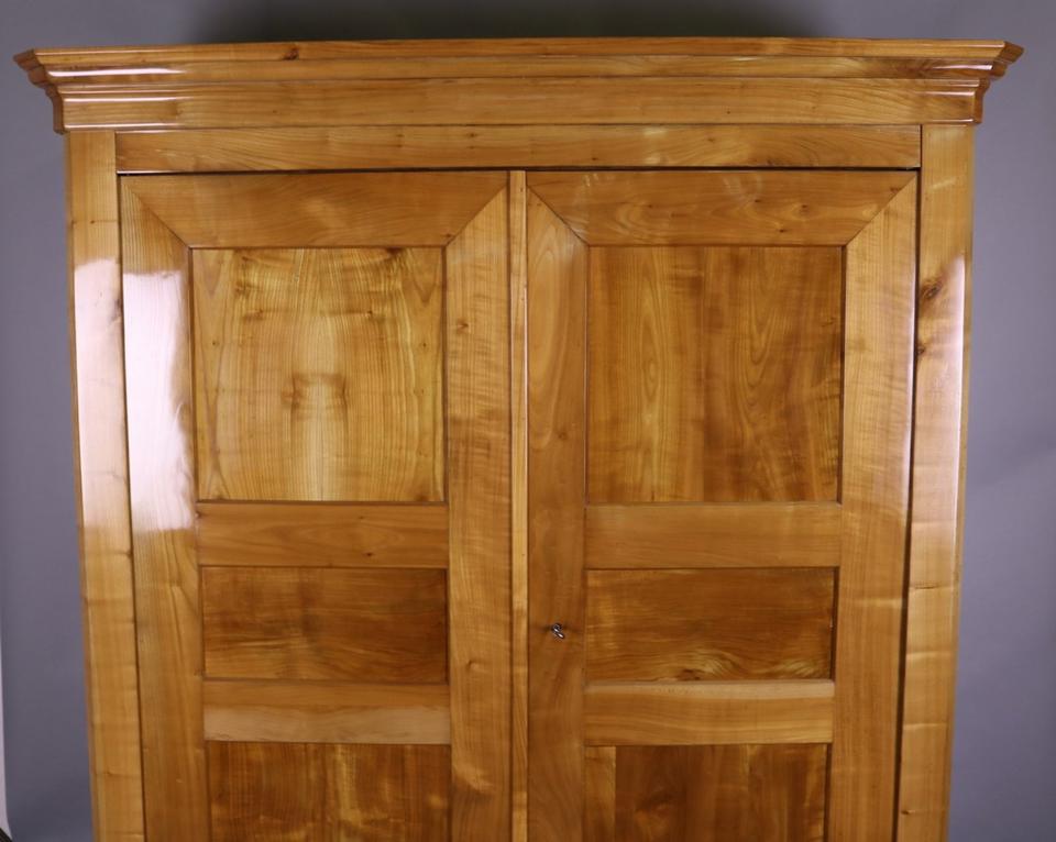 Toller antiker Kirschbaum Schrank Biedermeier um 1860  #12515 in Walldorf