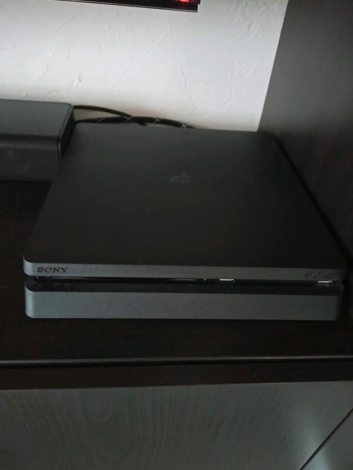 Playstation 4 slim mit 1Tb ssd in Eisingen