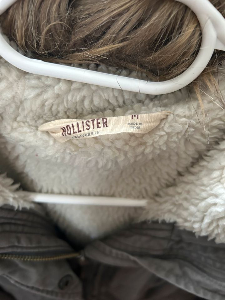 Winterjacke Hollister Grau M in Kail