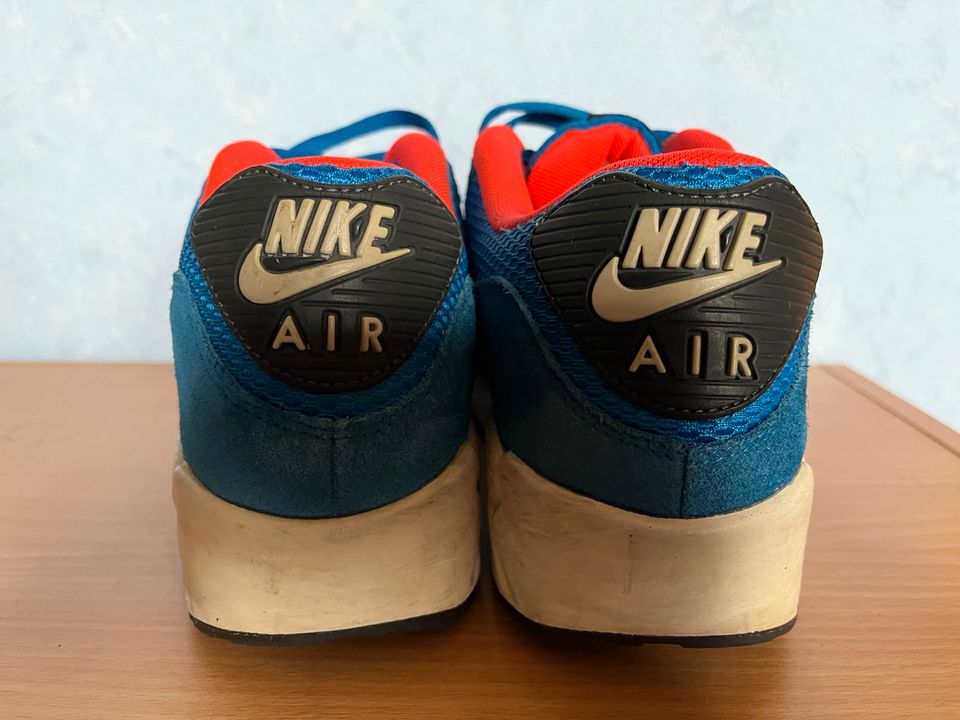 Nike Air Max Schuhe Sneaker Größe 43 blau rot weiß in Ebersdorf