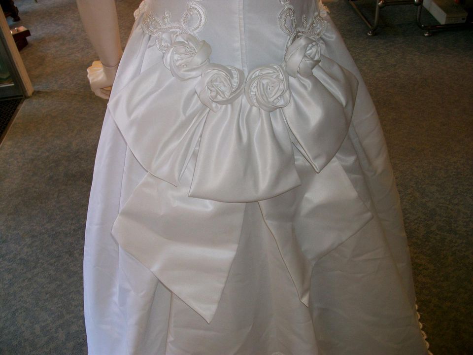 Brautkleid von Lohrengel mit Reifrock, Gr. 38 in Elmshorn