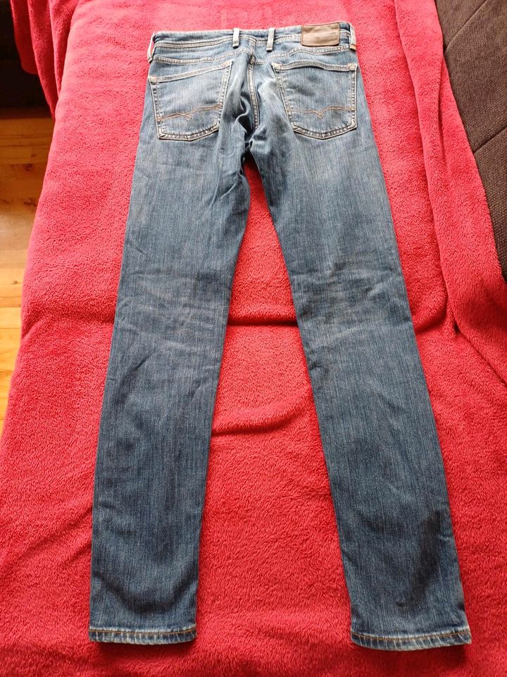 JEANS VON S. Oliver, Gr. 31/34 in Rengsdorf