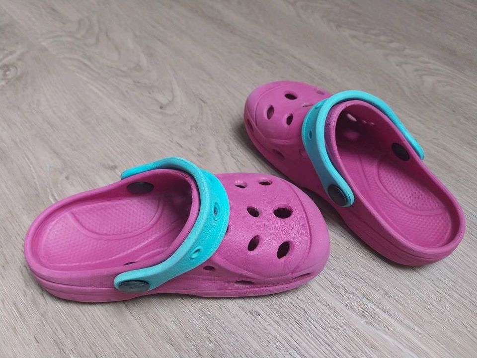 "Crocs" Badeschuhe Hausschuhe in Michelstadt