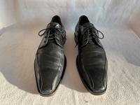 Schwarze Lloyd Lederschuhe Herrenschuhe Größe 10 1/2 45 Frankfurt am Main - Ostend Vorschau