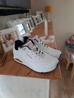 Skechers Los Angeles  Air-Cooled 39  neu Hessen - Wehretal Vorschau