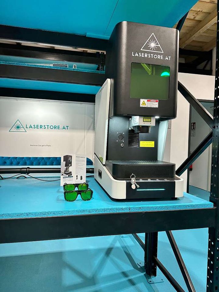 Gravurlaser / Fiberlaser der FLS Serie in Bachhausen