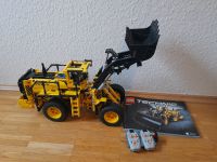 LEGO TECHNIC VOLVO L350F Radlader Ferngesteuert 42030 RC Düsseldorf - Heerdt Vorschau