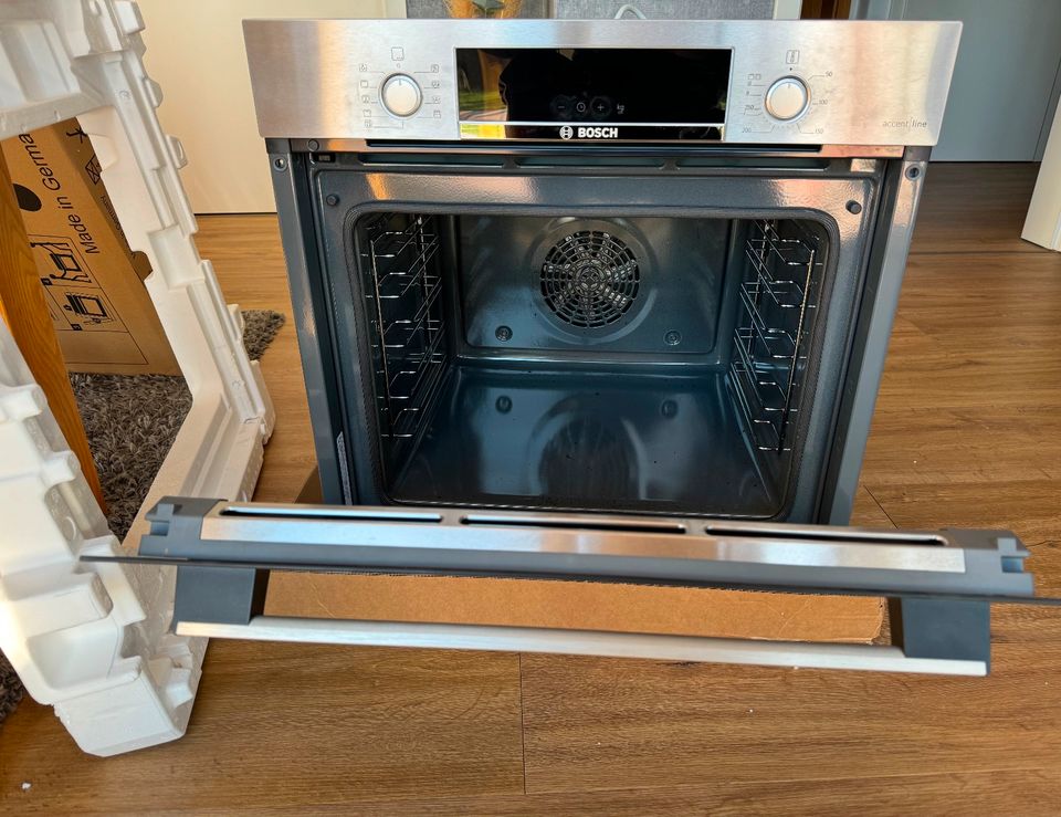 Bosch Backofen HBA4730S0/30  **mit Störung!** in Müden